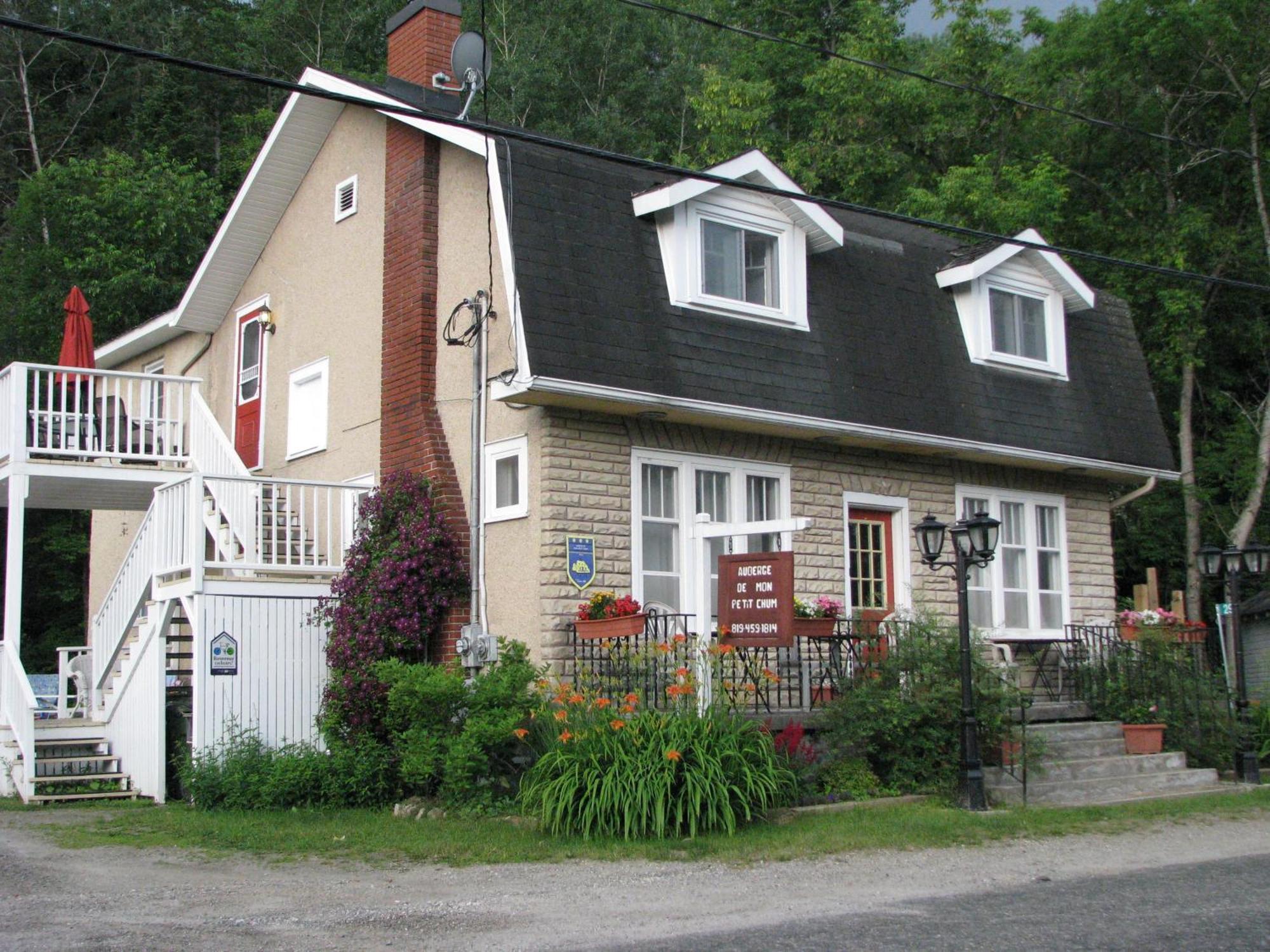 Auberge De Mon Petit Chum B&B Wakefield Exterior photo