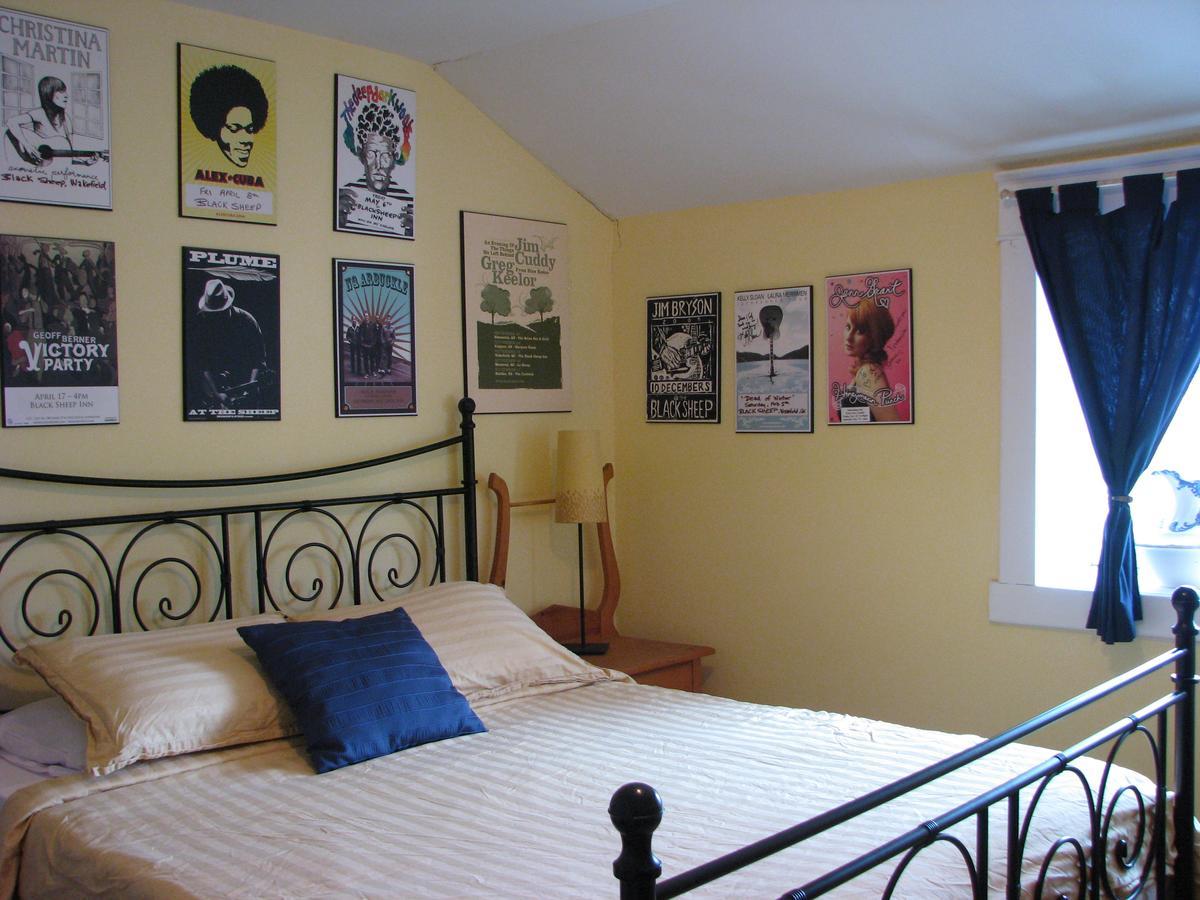 Auberge De Mon Petit Chum B&B Wakefield Exterior photo